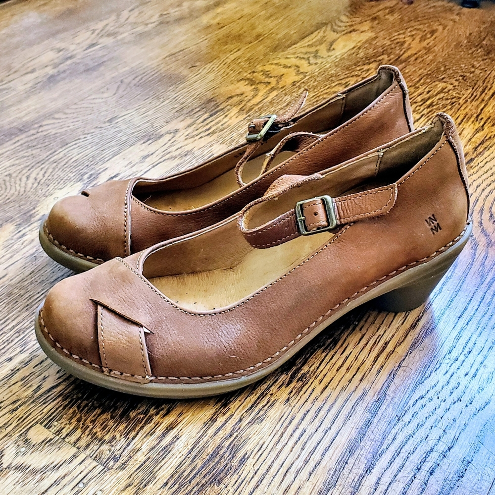 El Naturalista Aqua Brown Leather Mary Jane 37